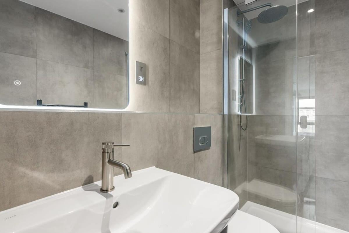 Stayzeni, Ouse Court York Smart 2 Bed Apartment エクステリア 写真